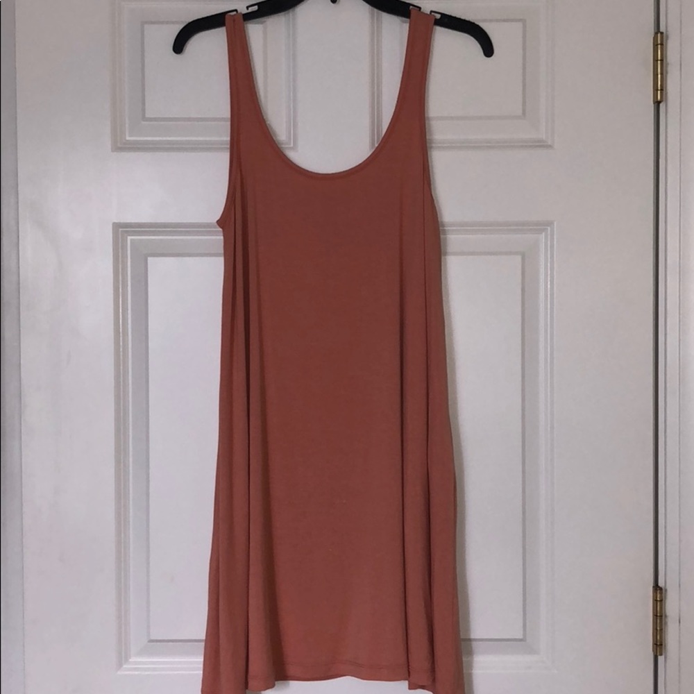 Sleeveless Dress 李